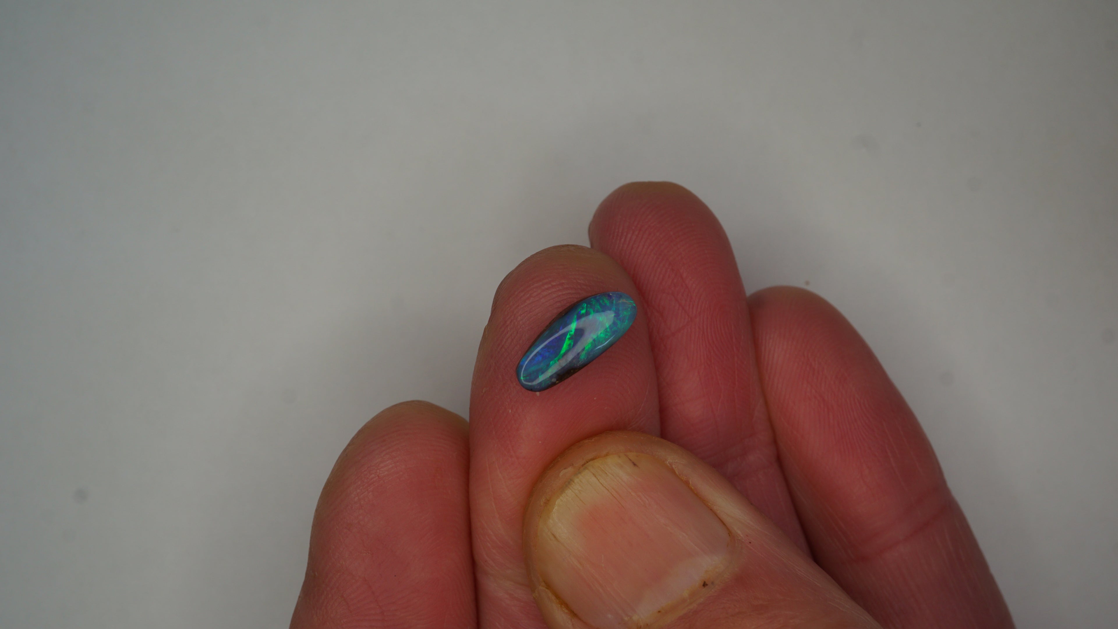 1.8ct Boulder Opal - Green Chaff Pattern on Blue Host Body Tone