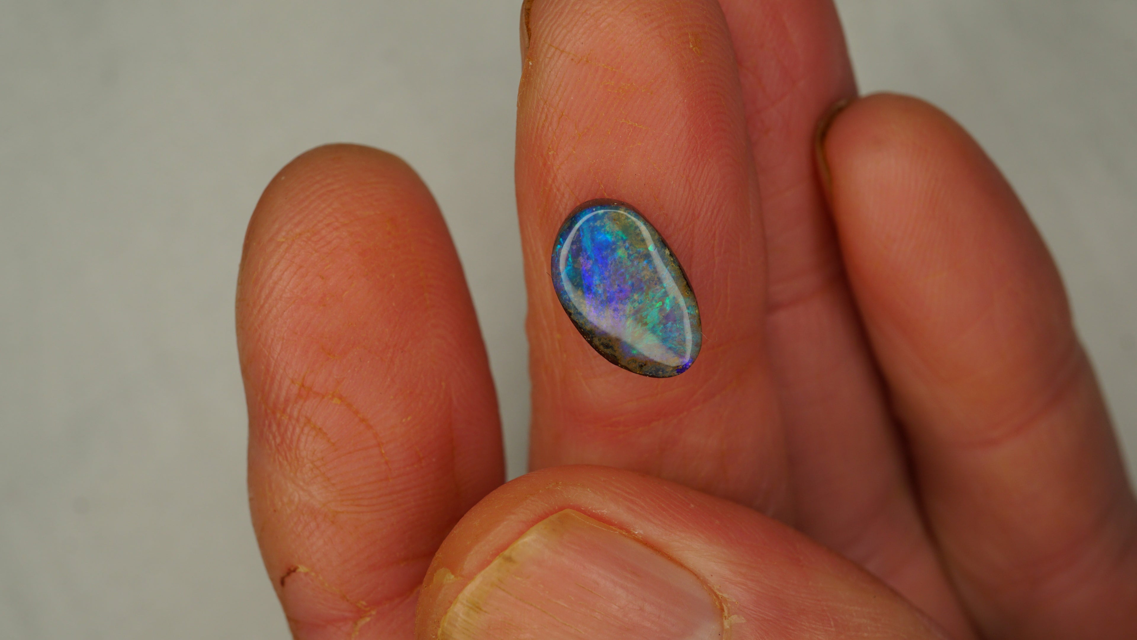 3.5ct Boulder Opal - Green & Blue Play on Blue Host Body Tone