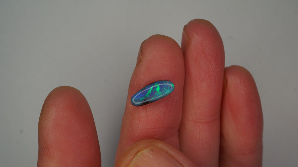 1.8ct Boulder Opal - Green Chaff Pattern on Blue Host Body Tone