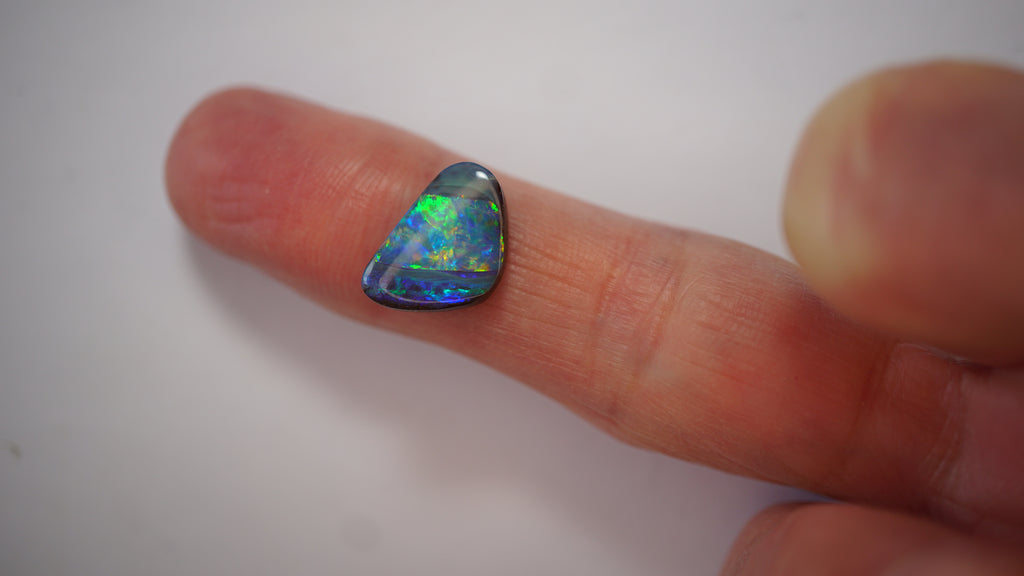 4.5 ct Boulder Opal - Broad Multicolour Flash