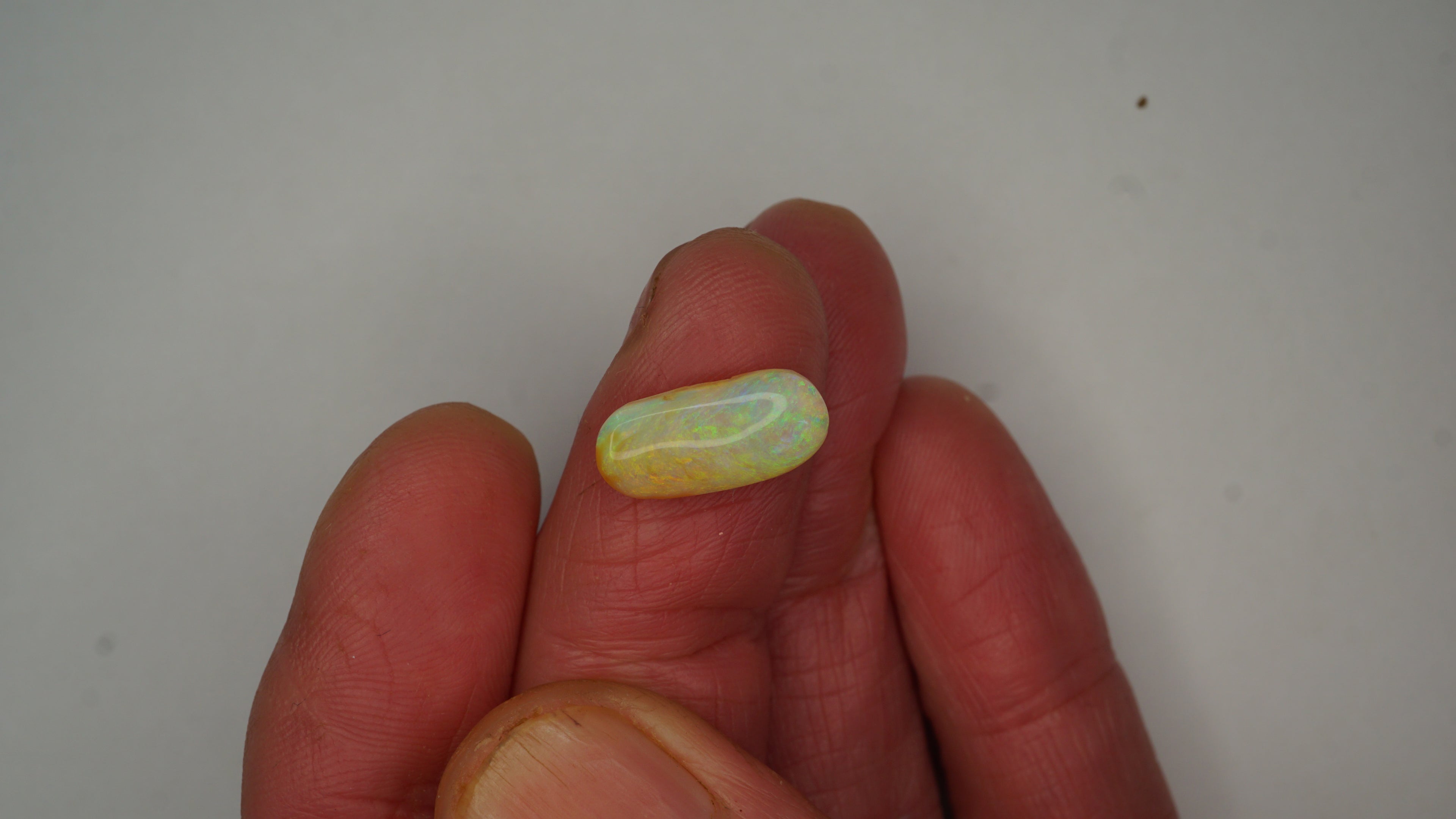 2.8 ct Crystal Opal - Green & Blue Internal Colour Play