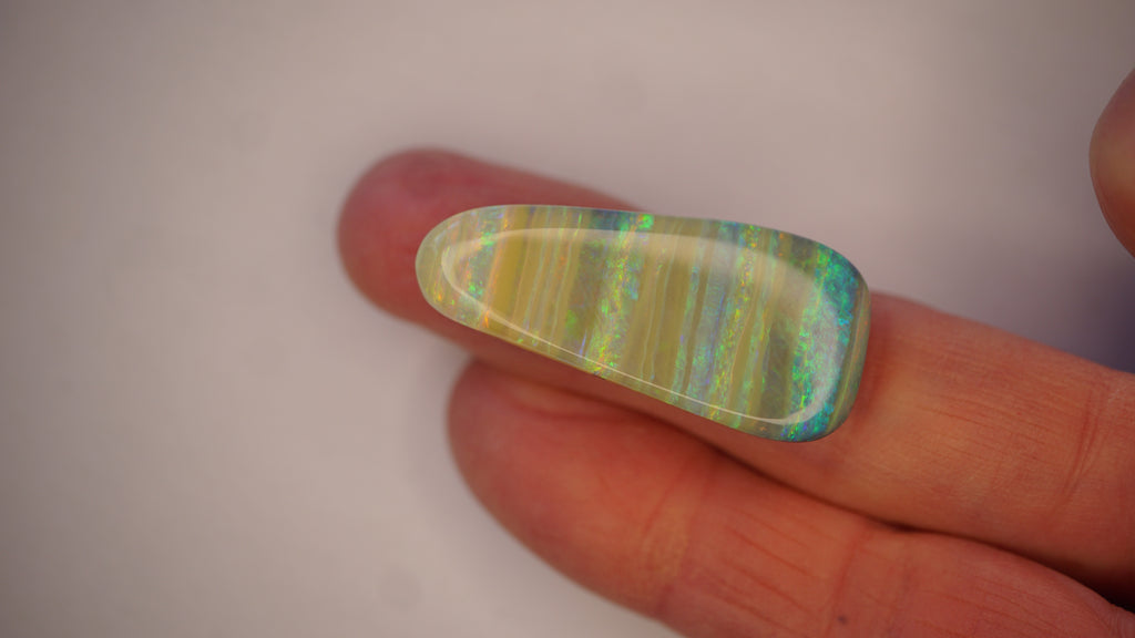 33.4 ct Boulder Opal - Multicolour Banded Flash
