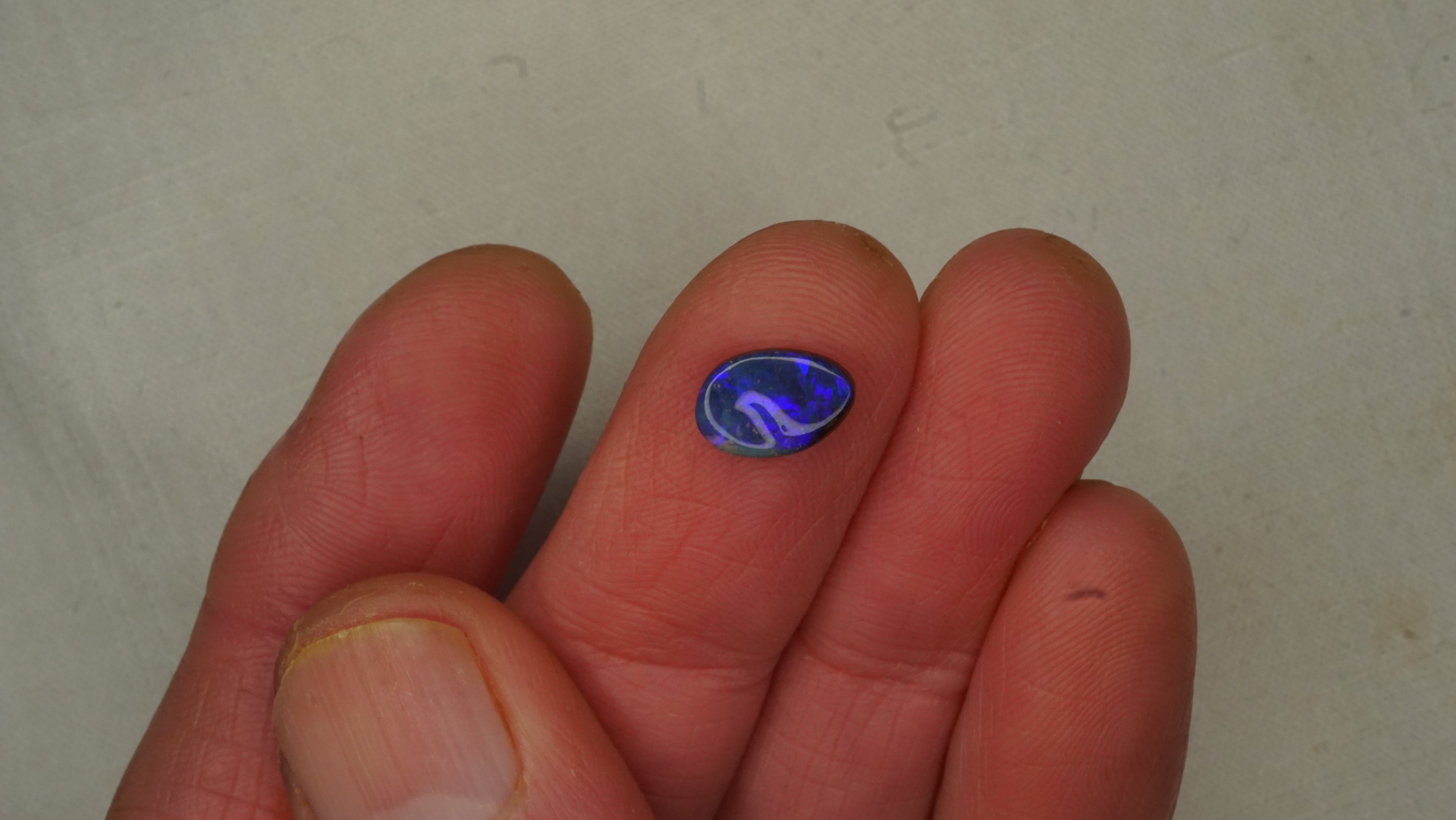 1.1 ct Blue Boulder Opal - Broad Rolling Flash