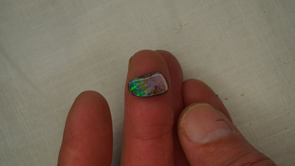 4.0 ct Boulder Opal - Green, Blue & Violet Flash