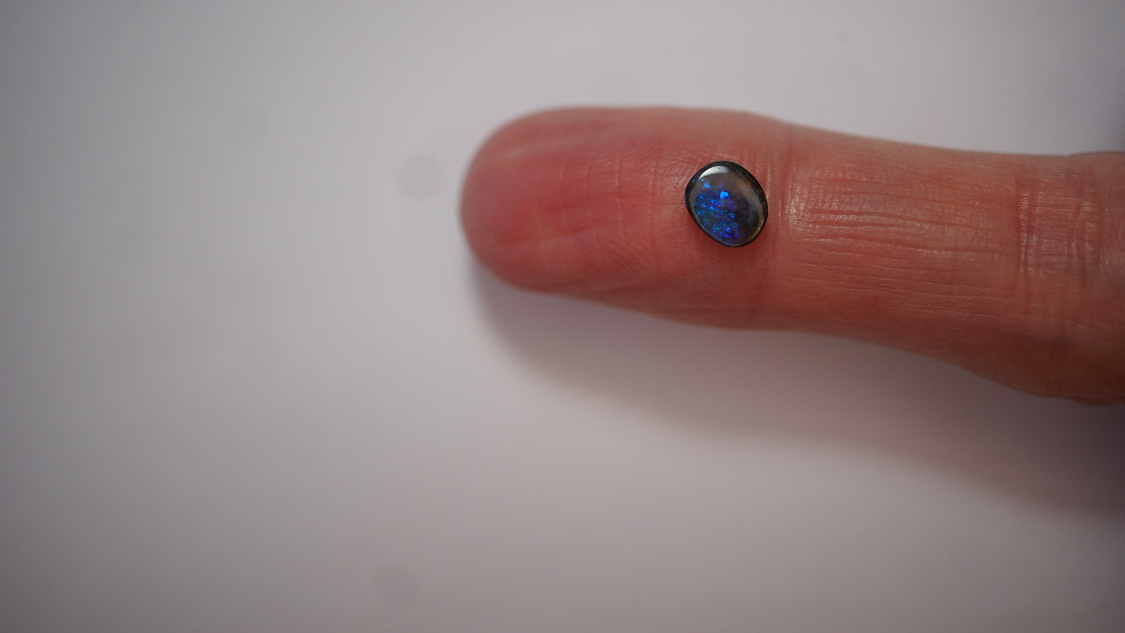 0.8 ct Blue Boulder Opal - Electric Blue Flash