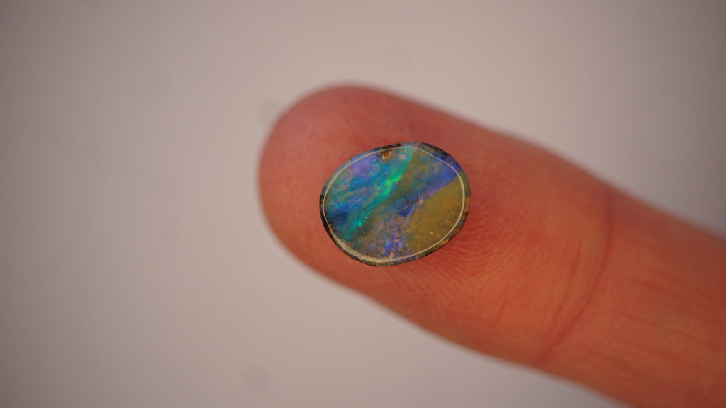 Emerald Sash - 2.5ct Boulder Opal
