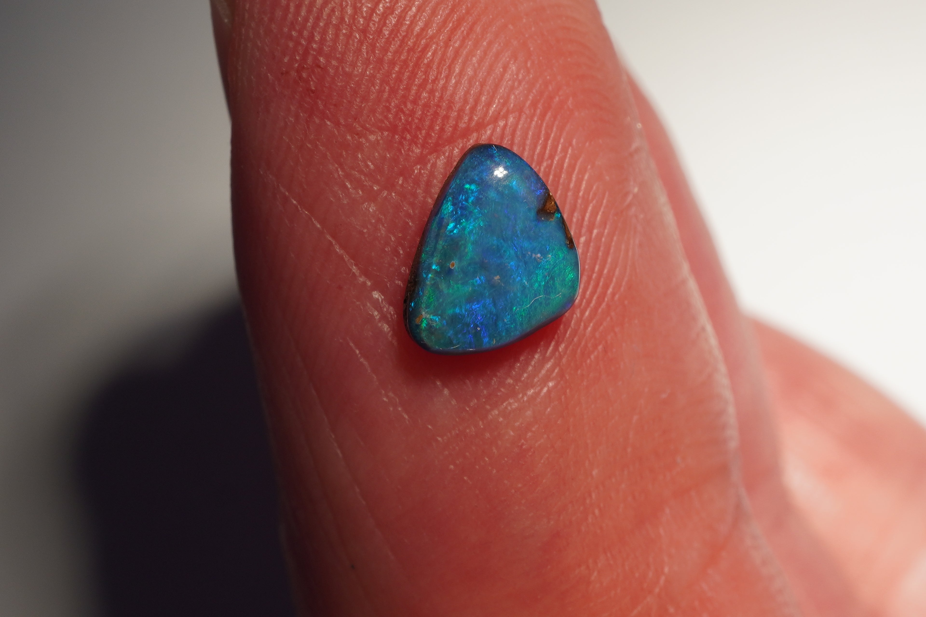 0.8ct Sky Blue Boulder Opal – Bright Green & Light Blue Roll