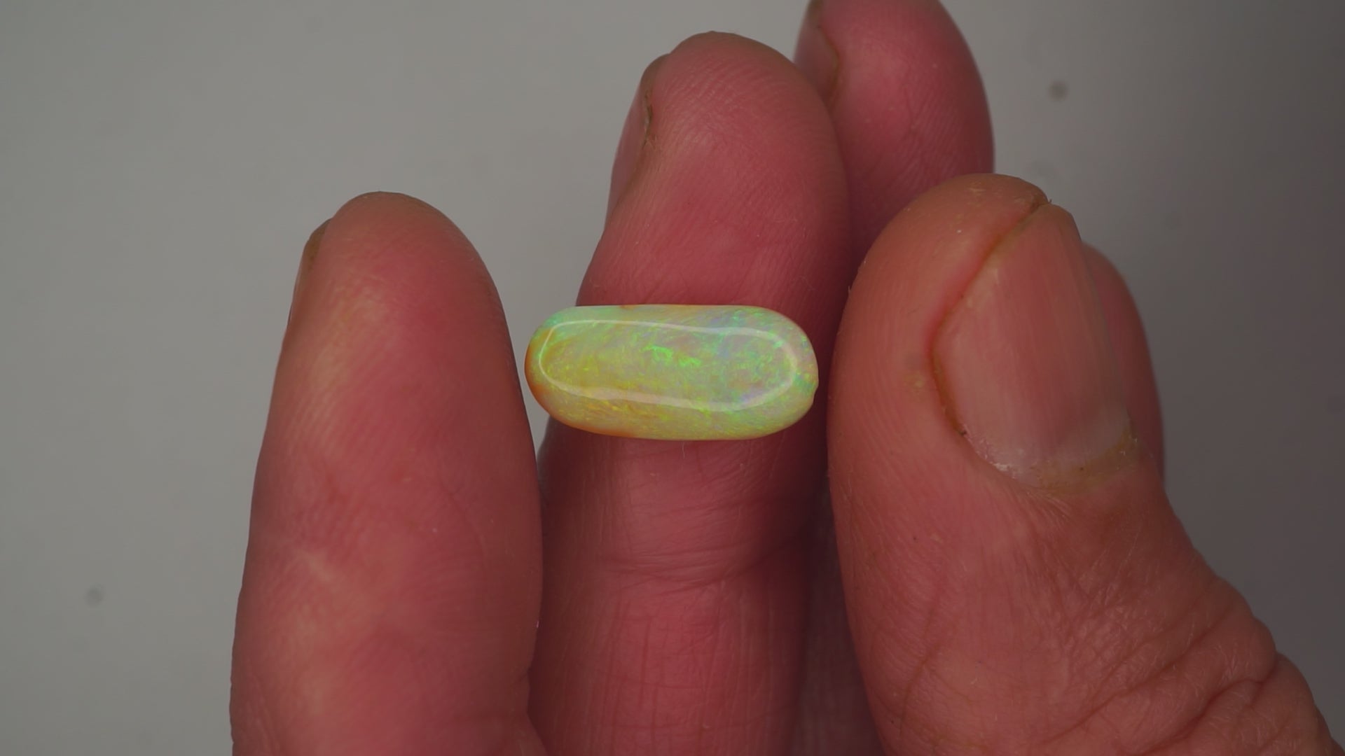 2.8 ct Crystal Opal - Green & Blue Internal Colour Play