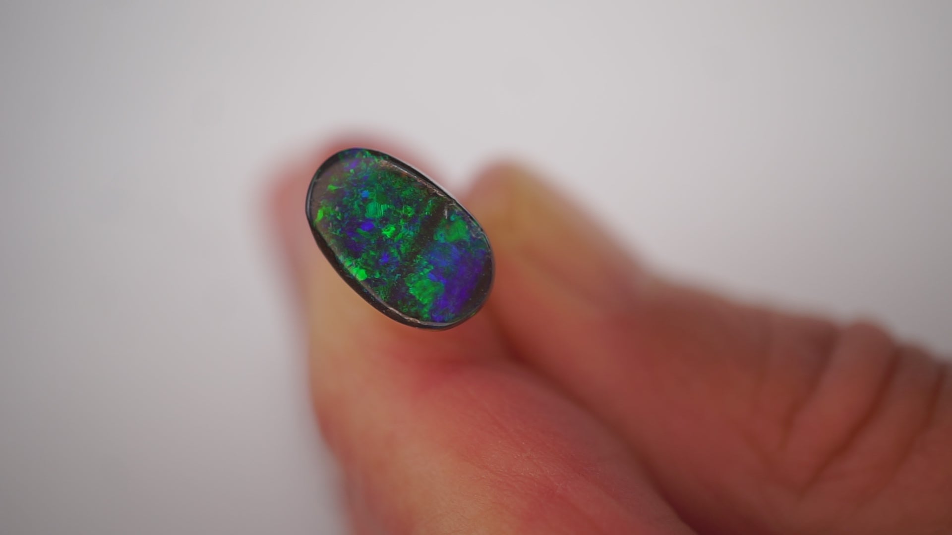 2.6 ct Electric Green Boulder Opal with Wide Viewing Angle