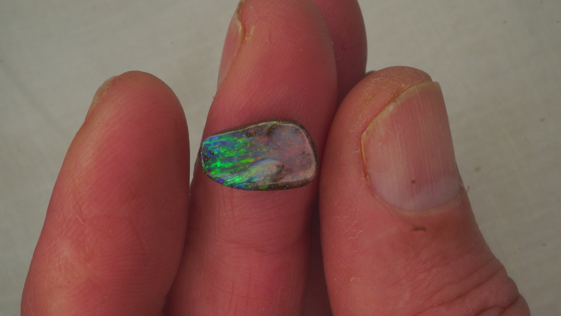 4.0 ct Boulder Opal - Green, Blue & Violet Flash